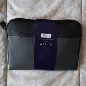 *SOLD* eBay TUMI Delta Travel Bag